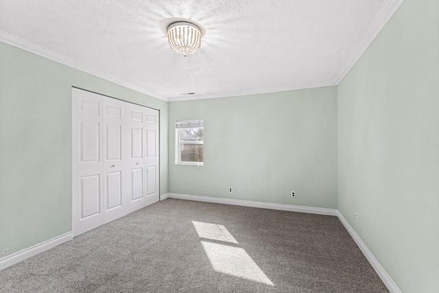 624 S Ivy Street, Medford, OR 97501