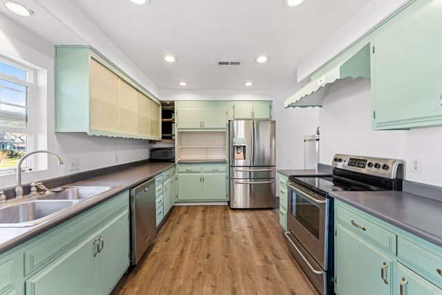 624 S Ivy Street, Medford, OR 97501