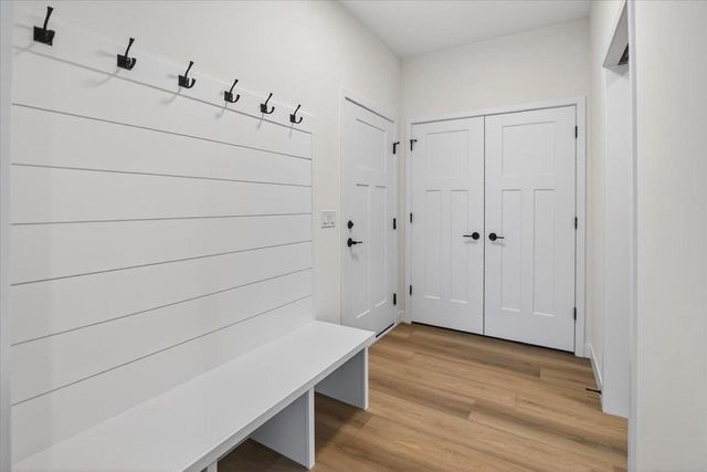 5613 Glorious Drive, Madison, WI 53718