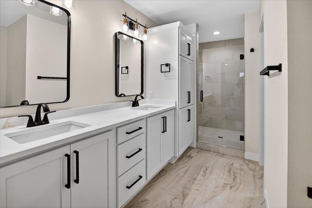 5613 Glorious Drive, Madison, WI 53718