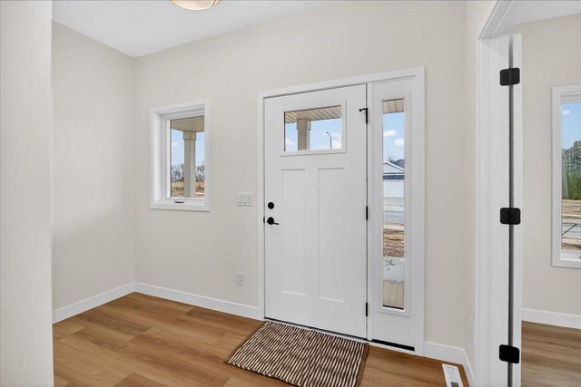 5613 Glorious Drive, Madison, WI 53718