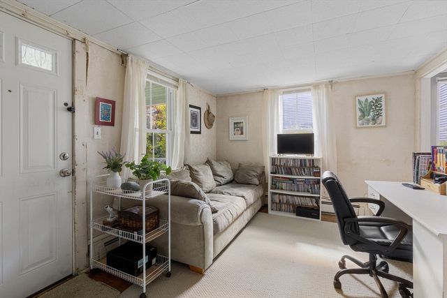 85 Water St, Holliston, MA 01746