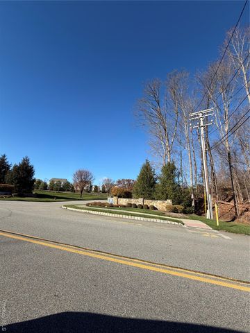 45 Lewis Road, Hopewell Junction, NY 12533