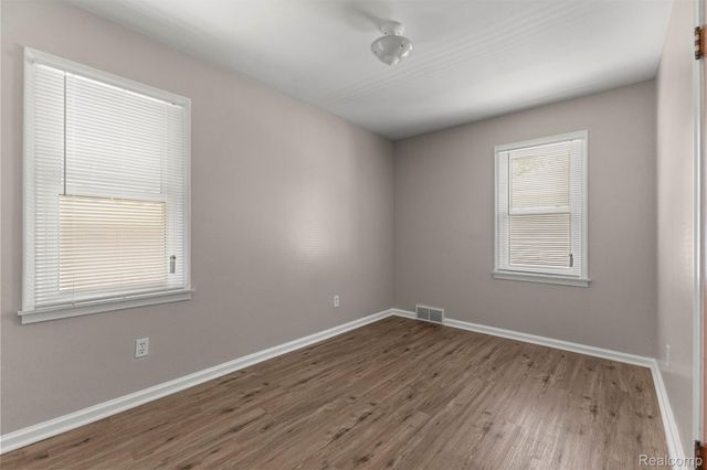 3434 VASSAR Street, Dearborn, MI 48124