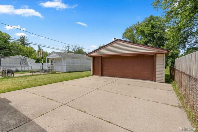 3434 VASSAR Street, Dearborn, MI 48124