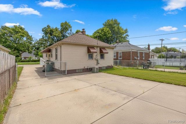 3434 VASSAR Street, Dearborn, MI 48124