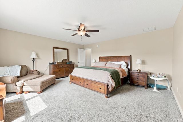 8211 Queenboro Court, Fort Wayne, IN 46835