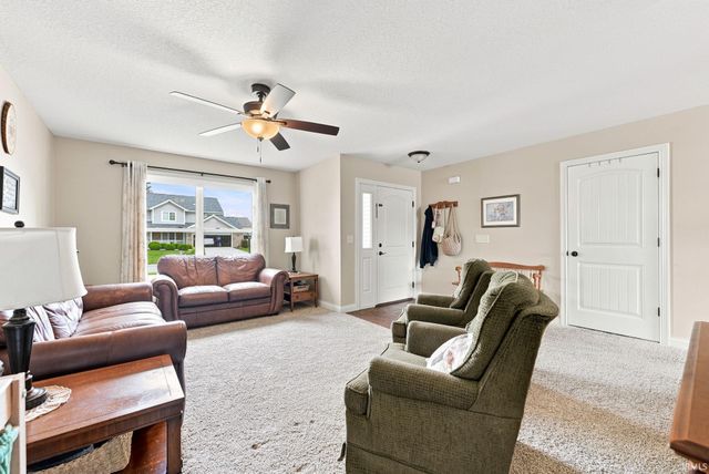 8211 Queenboro Court, Fort Wayne, IN 46835