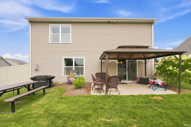 8211 Queenboro Court, Fort Wayne, IN 46835