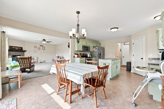 8211 Queenboro Court, Fort Wayne, IN 46835