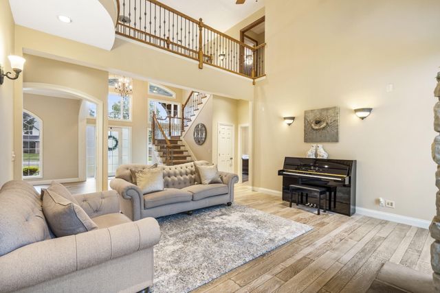 2421 Candlebark Lane, Lebanon, MO 65536