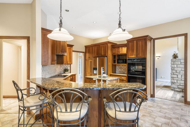 2421 Candlebark Lane, Lebanon, MO 65536