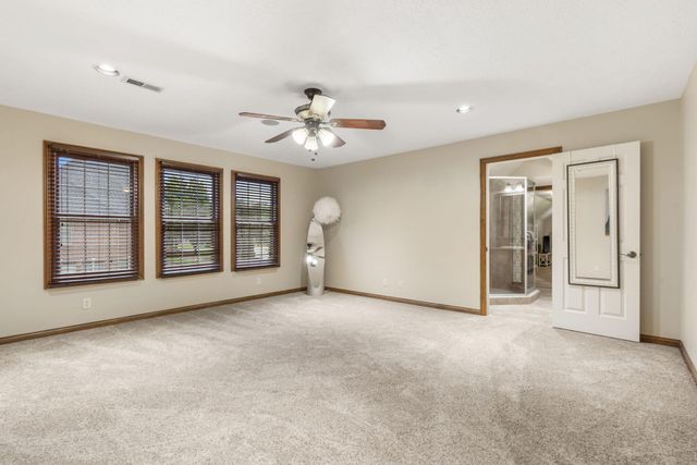 2421 Candlebark Lane, Lebanon, MO 65536