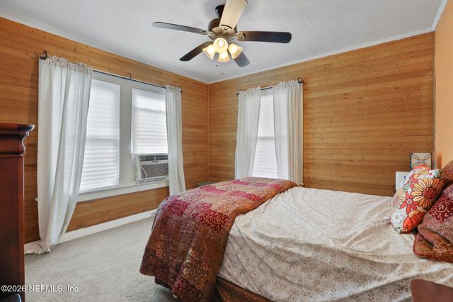 2048 REDWING Street, Jacksonville, FL 32206