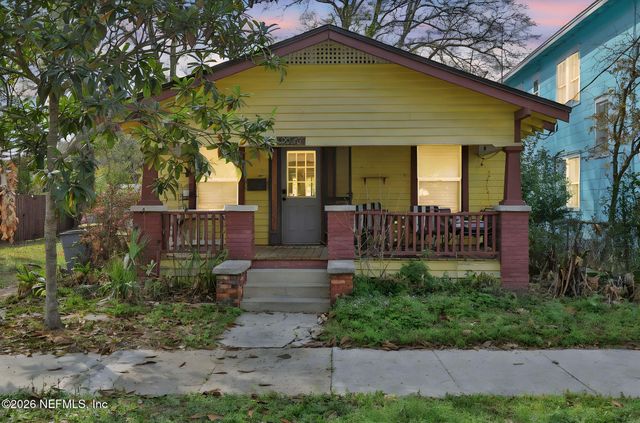 2048 REDWING Street, Jacksonville, FL 32206