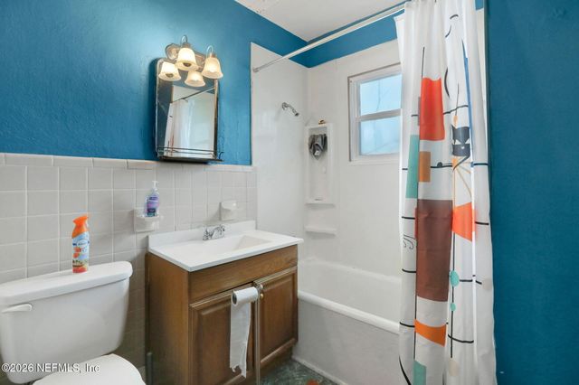 2048 REDWING Street, Jacksonville, FL 32206