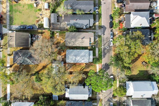 2048 REDWING Street, Jacksonville, FL 32206