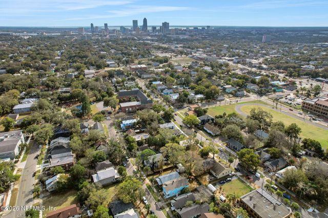 2048 REDWING Street, Jacksonville, FL 32206