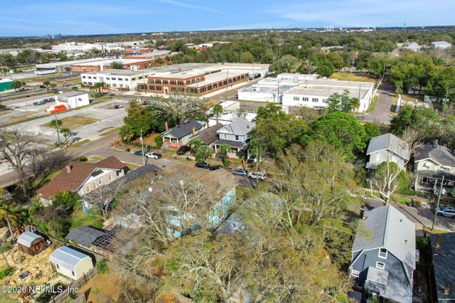 2048 REDWING Street, Jacksonville, FL 32206