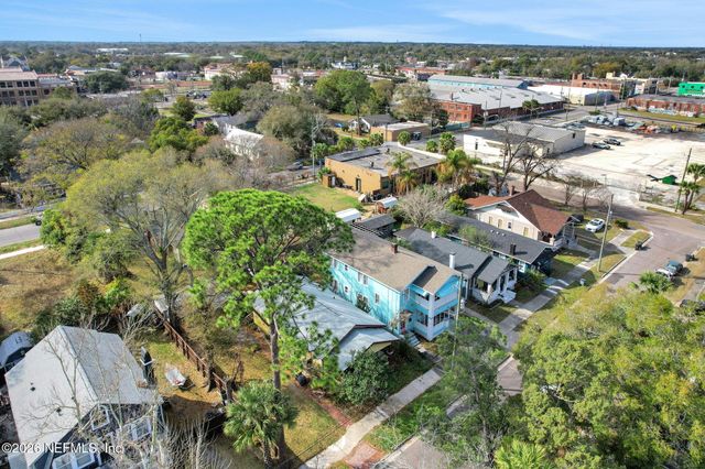 2048 REDWING Street, Jacksonville, FL 32206