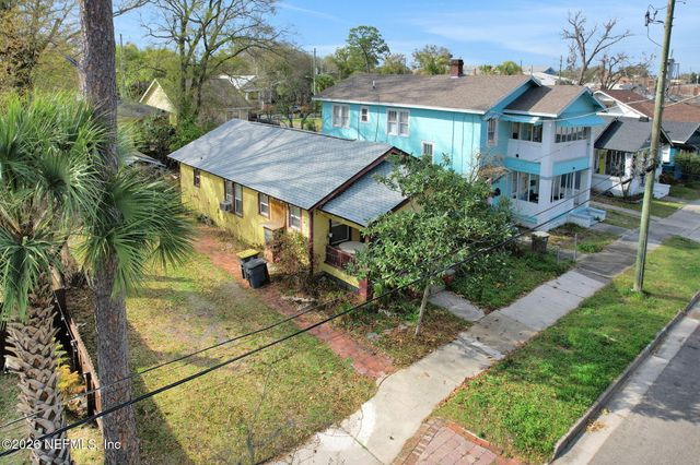 2048 REDWING Street, Jacksonville, FL 32206