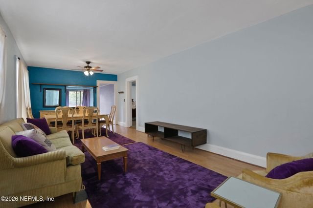 2048 REDWING Street, Jacksonville, FL 32206