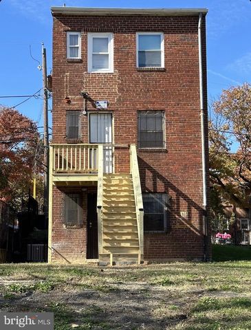 341 54TH ST NE, Washington, DC 20019