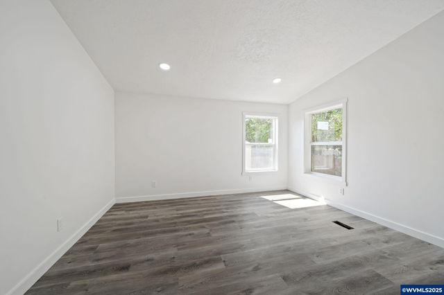 1949 SE Palmquist Rd 42, Gresham, OR 97080