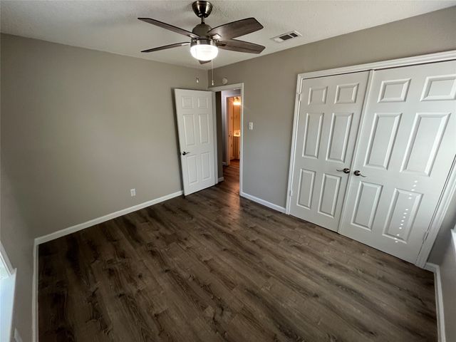 9415 Musgrave Drive, Dallas, TX 75217