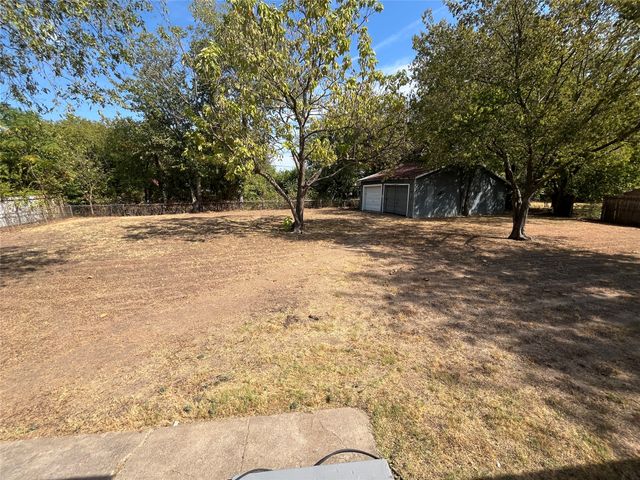 9415 Musgrave Drive, Dallas, TX 75217