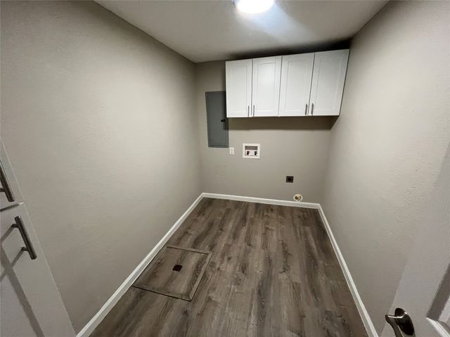9415 Musgrave Drive, Dallas, TX 75217