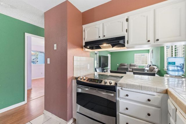 5038 W Donner Avenue, Fresno, CA 93722