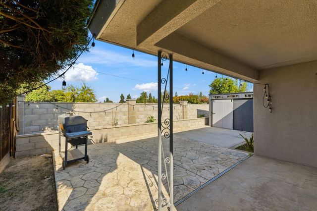 5038 W Donner Avenue, Fresno, CA 93722