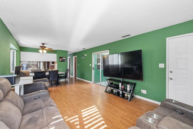 5038 W Donner Avenue, Fresno, CA 93722