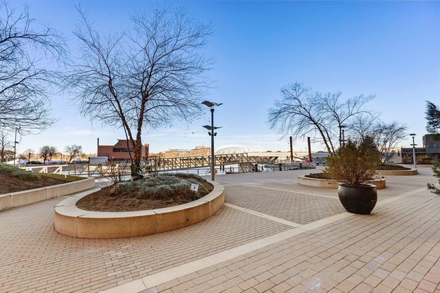 100 Lovejoy Wharf 9F, Boston, MA 02114