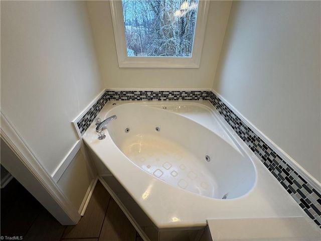 225 Bradford Place Lane, Lewisville, NC 27023