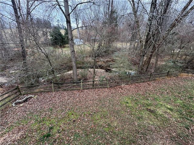 225 Bradford Place Lane, Lewisville, NC 27023