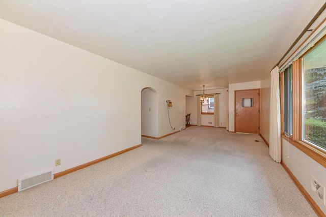 3426 E Whittaker AVENUE, Cudahy, WI 53110