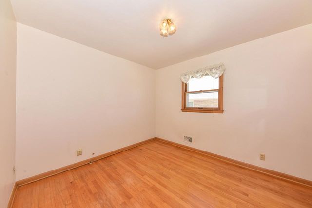 3426 E Whittaker AVENUE, Cudahy, WI 53110