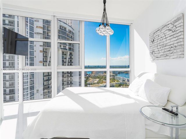 18201 Collins Avenue 4709A, Sunny Isles Beach, FL 33160
