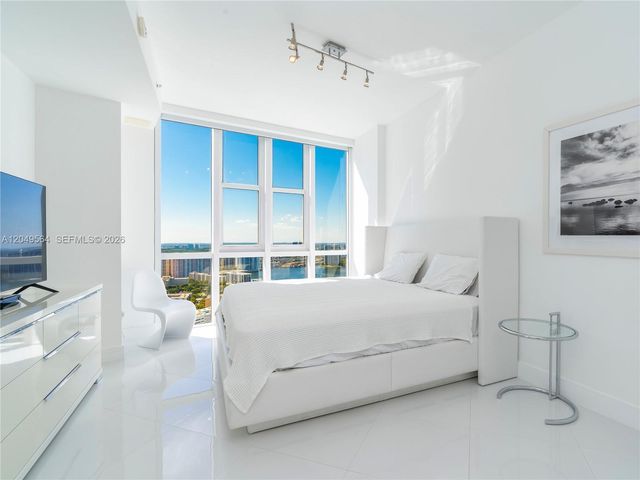 18201 Collins Avenue 4709A, Sunny Isles Beach, FL 33160