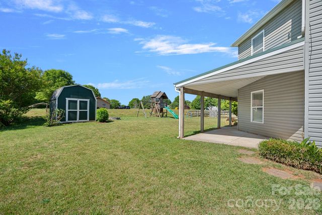 1918 Leesburg Drive, Clover, SC 29710