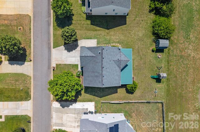 1918 Leesburg Drive, Clover, SC 29710