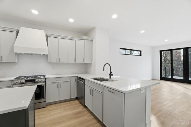 967 Windsor Street, Cincinnati, OH 45206