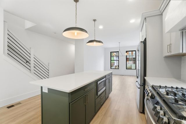 967 Windsor Street, Cincinnati, OH 45206