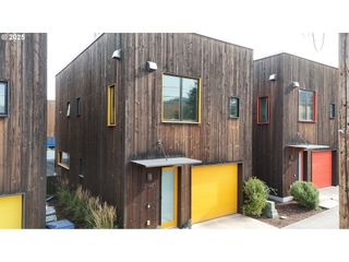 2747 FRIENDLY Aly, Eugene, OR 97405