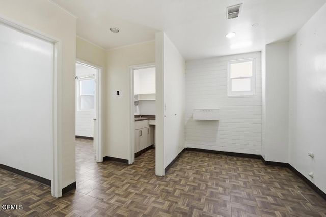 911 S Garfield Avenue, Alhambra, CA 91801
