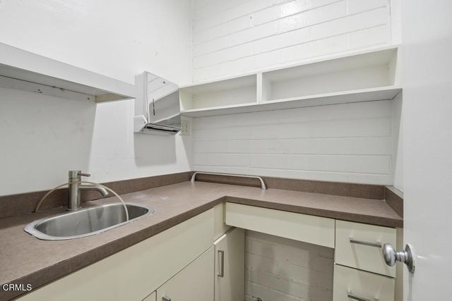 911 S Garfield Avenue, Alhambra, CA 91801