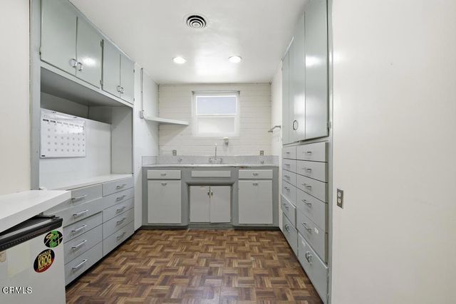 911 S Garfield Avenue, Alhambra, CA 91801