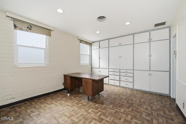 911 S Garfield Avenue, Alhambra, CA 91801